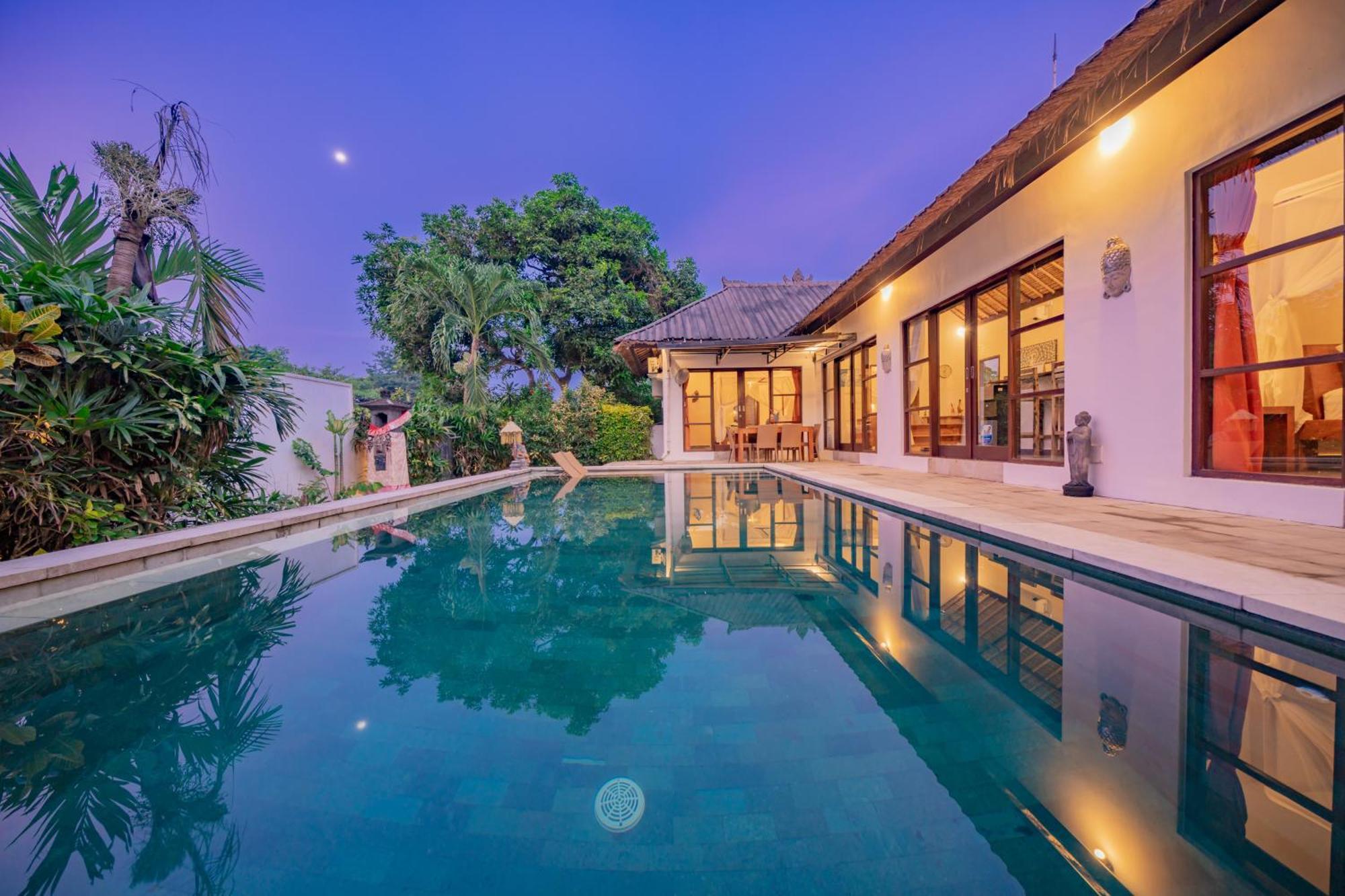 Bali Sunyi Villas Jimbaran  Exterior photo