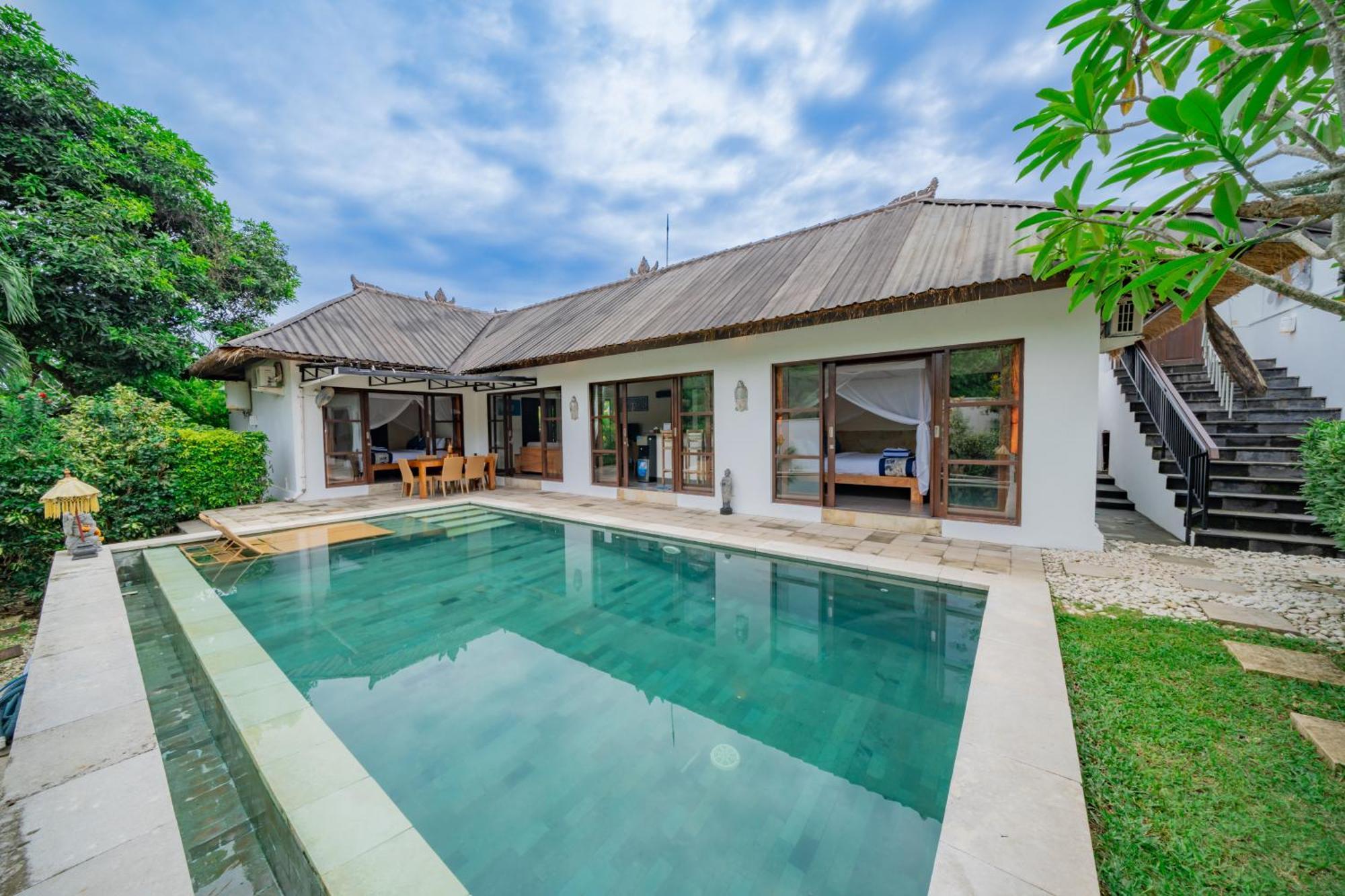 Bali Sunyi Villas Jimbaran  Exterior photo