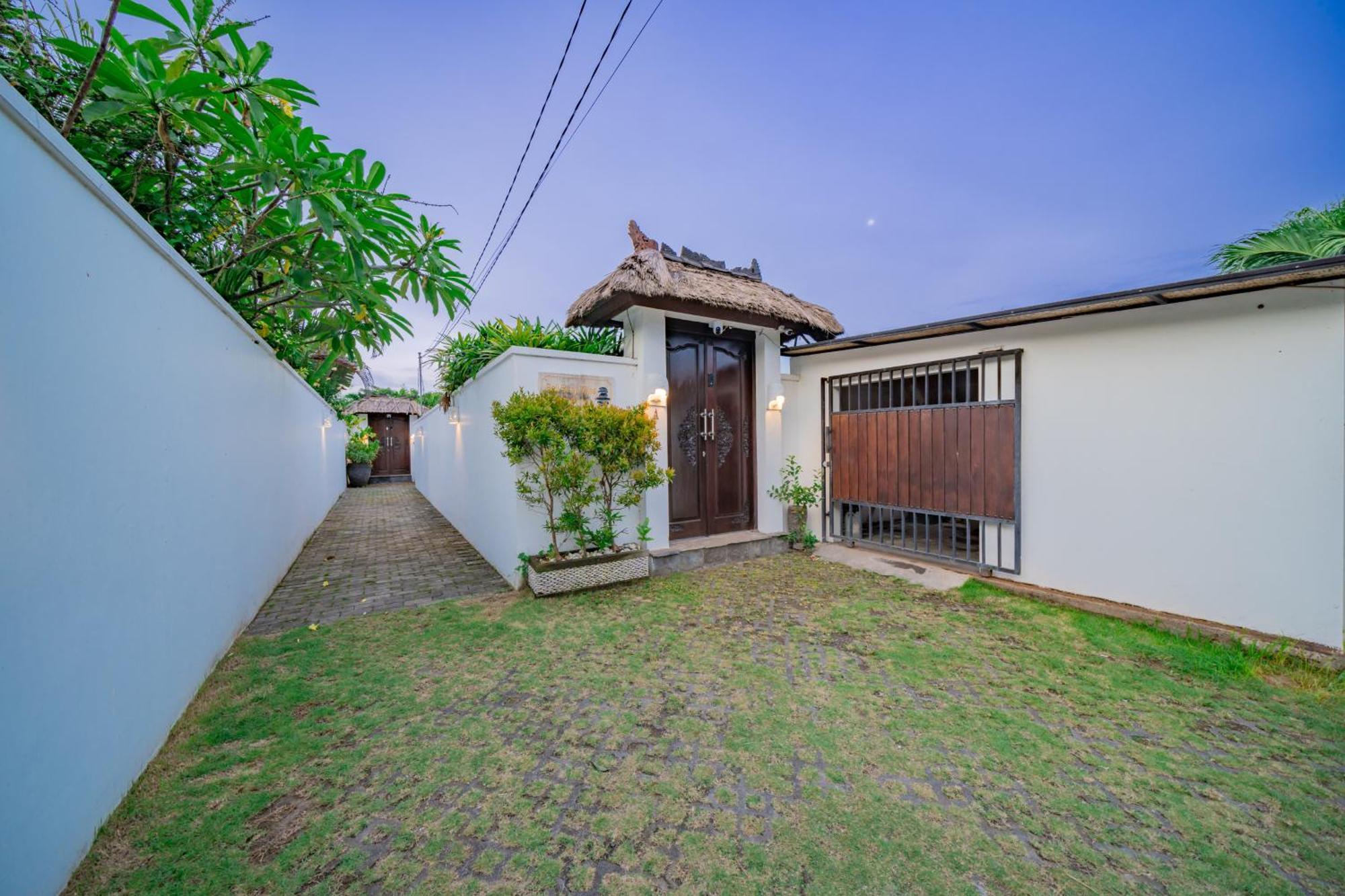 Bali Sunyi Villas Jimbaran  Exterior photo