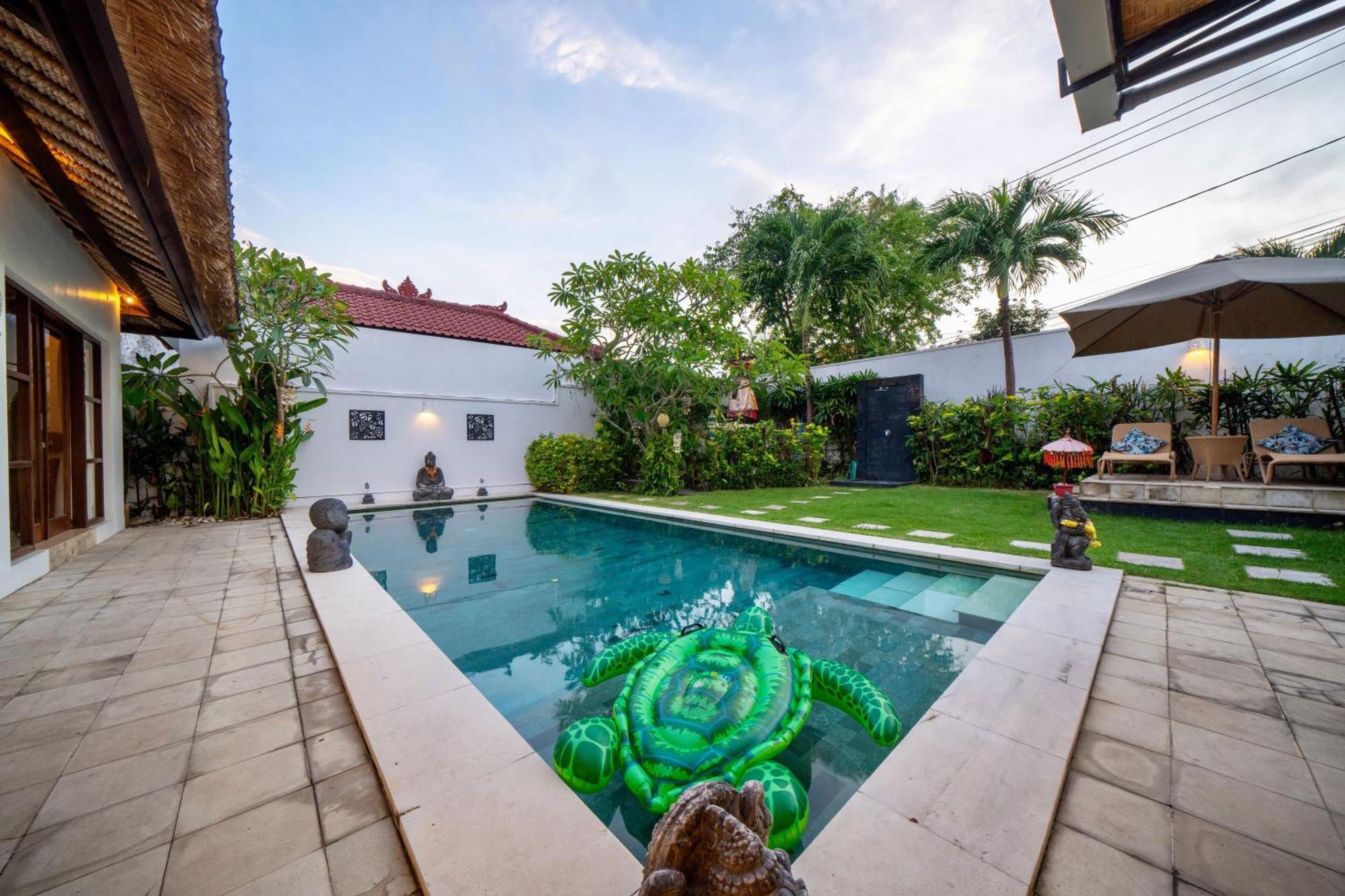 Bali Sunyi Villas Jimbaran  Exterior photo