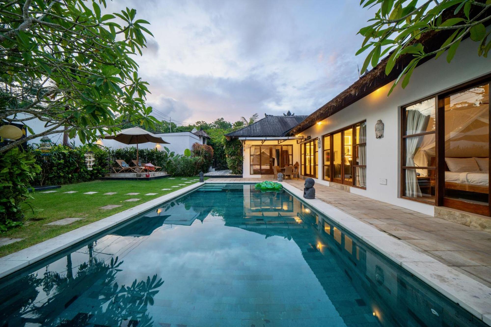 Bali Sunyi Villas Jimbaran  Exterior photo