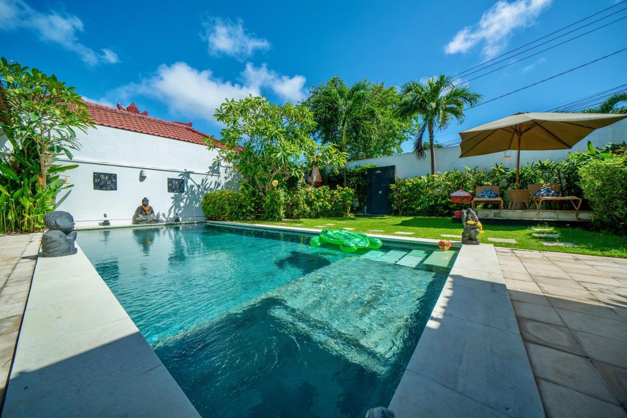 Bali Sunyi Villas Jimbaran  Exterior photo